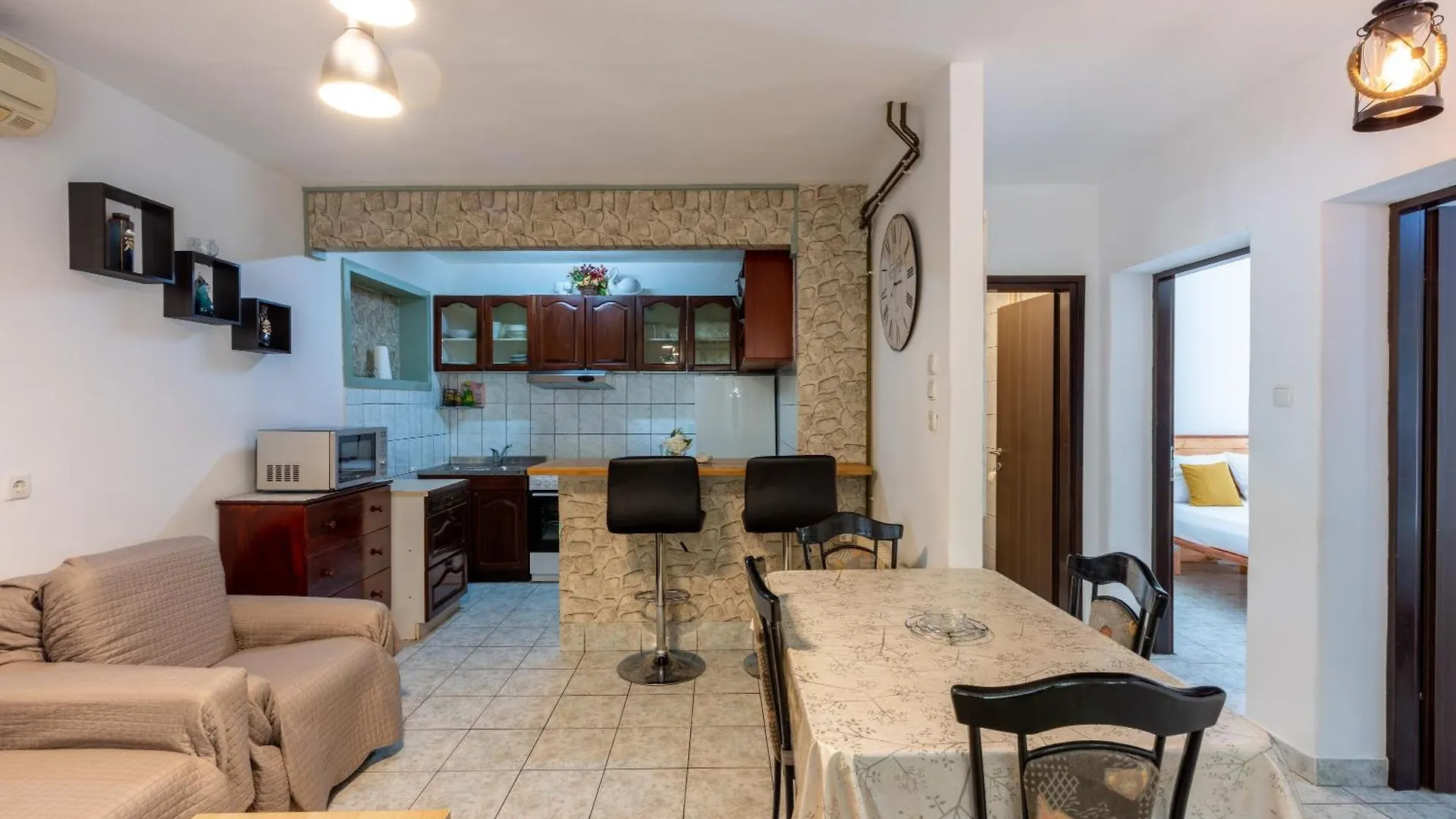 Apartments With A Parking Space Selce, Crikvenica - 19455 0*, 셀스 크로아티아
