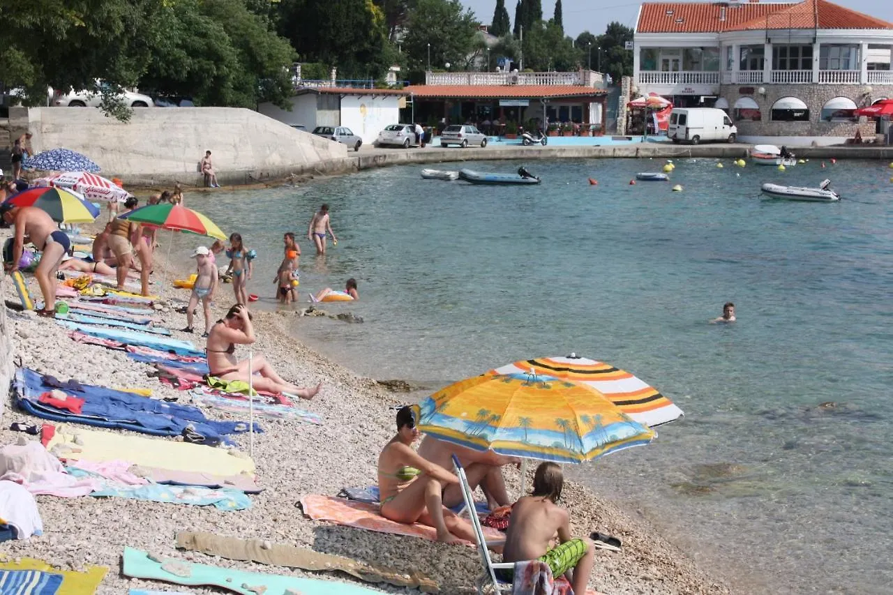 Apartments With A Parking Space Selce, Crikvenica - 19455